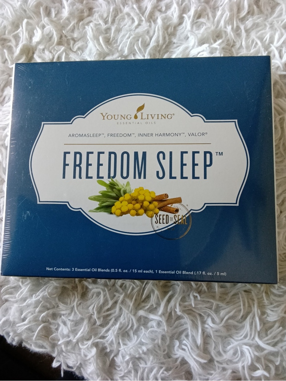 Young Living Freedom Sleep Kit - Blue and White